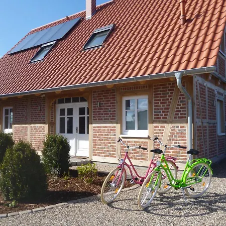 Ostsee-wellnesslandhaus Mit Sauna, Jacuzzi, Innenwhirlpool *
